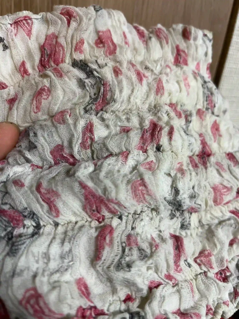 酸素系漂白剤でつけ置きしたあと縮んで硬くなったコットンのふきん